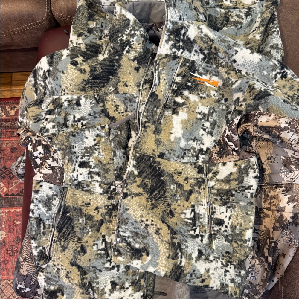 Sitka Stratus Jacket size Large